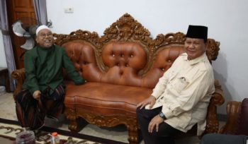 Prabowo Subianto mengunjungi Pondok Pesantren Attauhidiyah Giren Talang, Kabupaten Tegal. (Dok. Angga Raka Prabowo)

